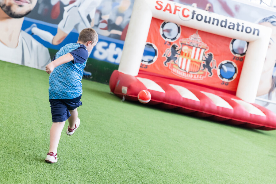 Gentoo celebrates partnership with the Beacon of Light bringing family fun to over 1000 customers